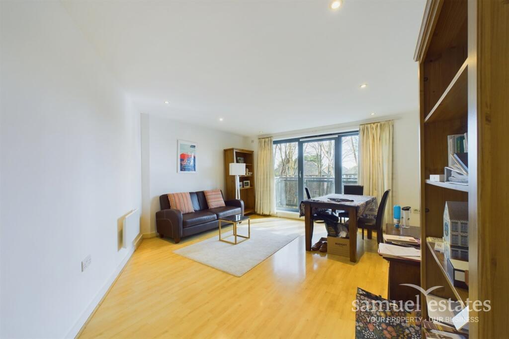 2 bed 1st Floor Flat for rent in Merton. From Samuel Estates