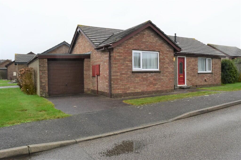 2 bed Detached bungalow for rent in Redruth. From Redwood Estate Agents Limited - Redruth