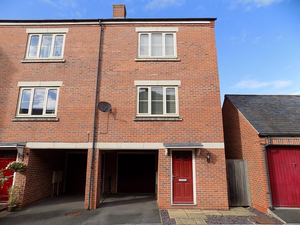 3 bed Detached for rent in Ashbourne. From Fidler Taylor - Ashbourne 3 bed Detached for rent in Ashbourne. From Fidler Taylor - Ashbourne
