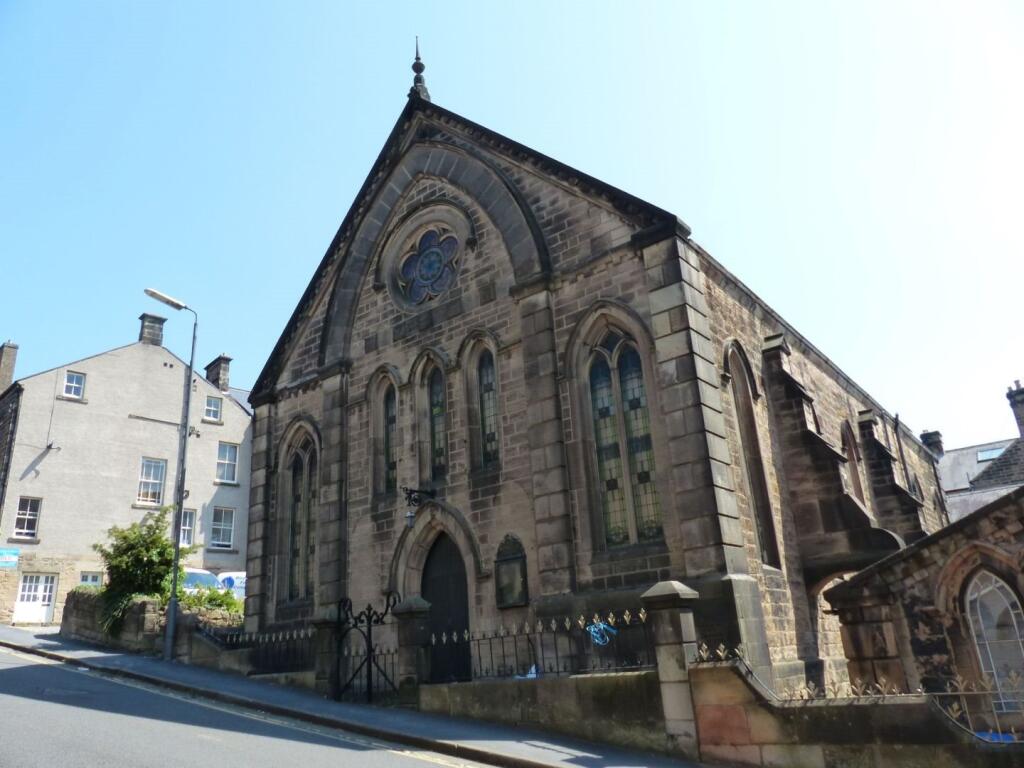 2 bed 1st Floor Flat for rent in Matlock. From Fidler Taylor - Matlock 2 bed 1st Floor Flat for rent in Matlock. From Fidler Taylor - Matlock