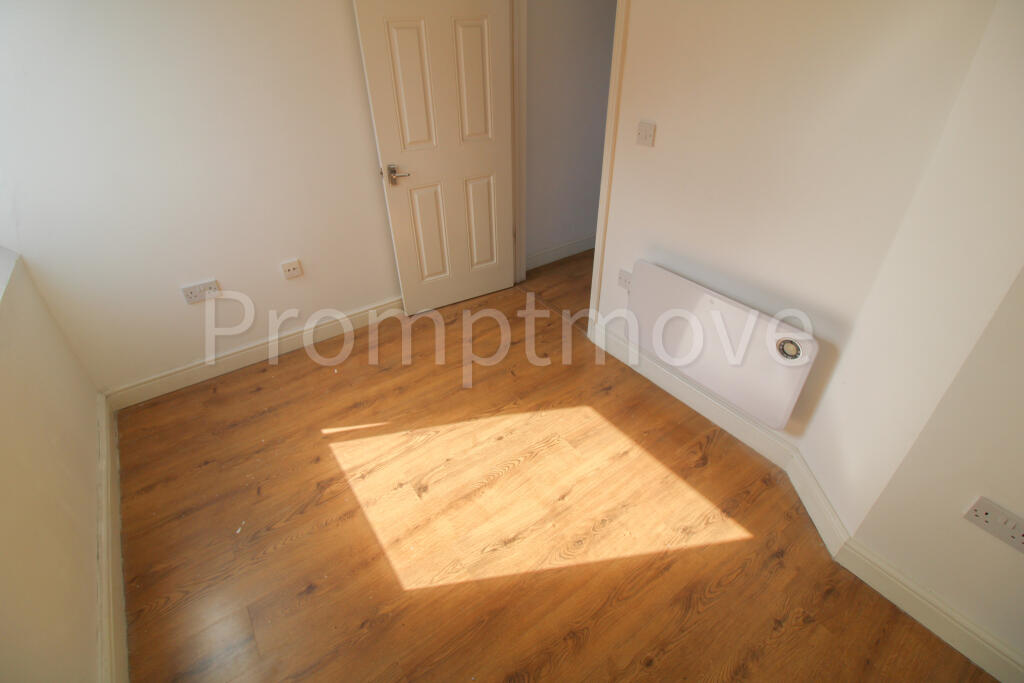 1 bed 1st Floor Flat for rent in Luton. From Promptmove - Luton