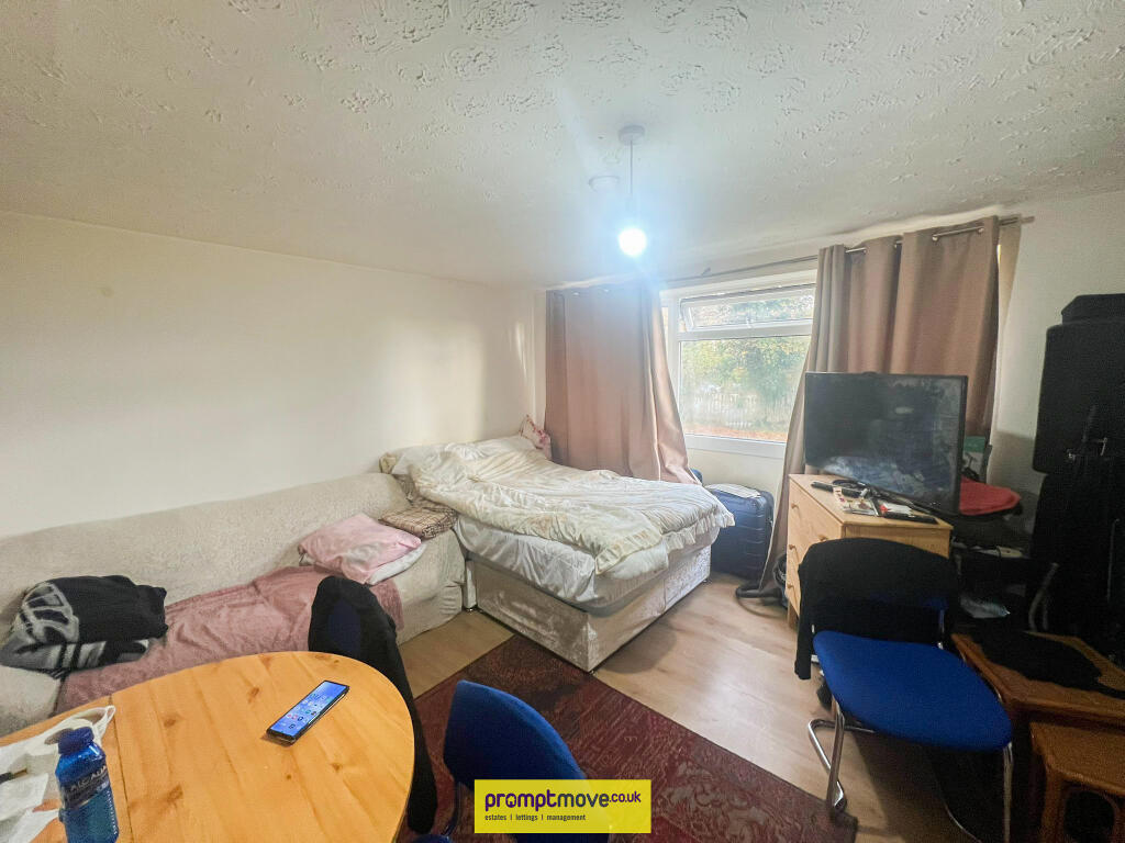 4 bed Studio for rent in Cockernhoe. From Promptmove - Luton
