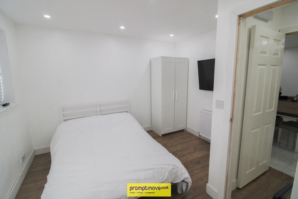 0 bed Studio for rent in Streatley. From Promptmove - Luton