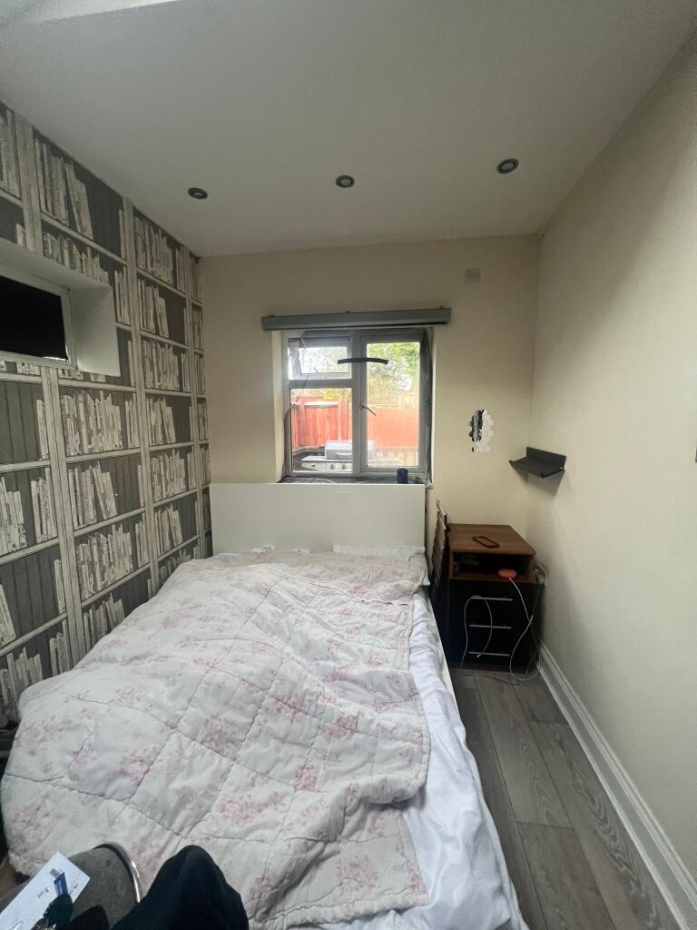 1 bed House Share for rent in Mangrove Green. From Promptmove - Luton
