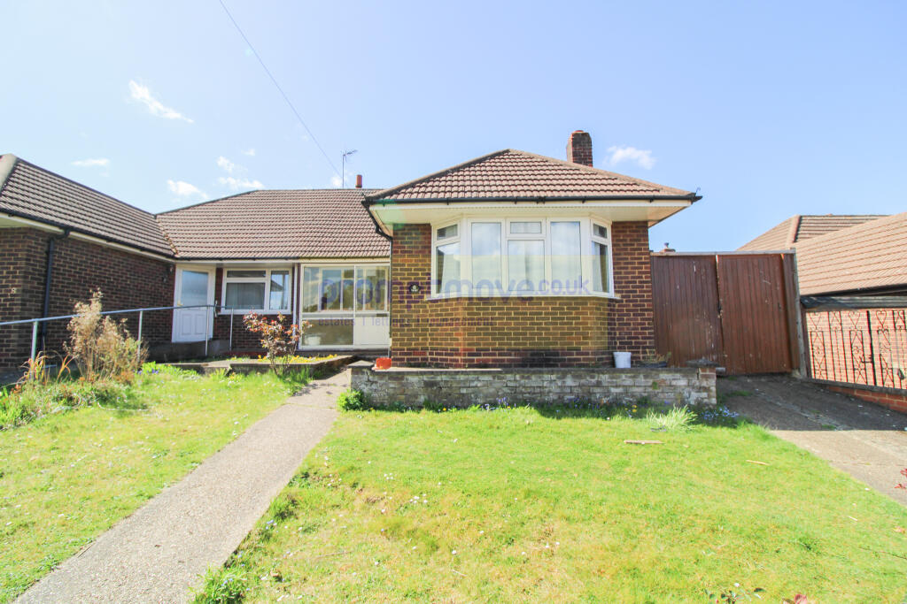3 bed Semi-detached bungalow for rent in Streatley. From Promptmove - Luton