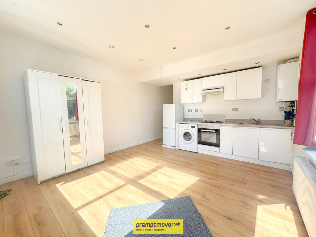 1 bed 1st Floor Flat for rent in Luton. From Promptmove - Luton