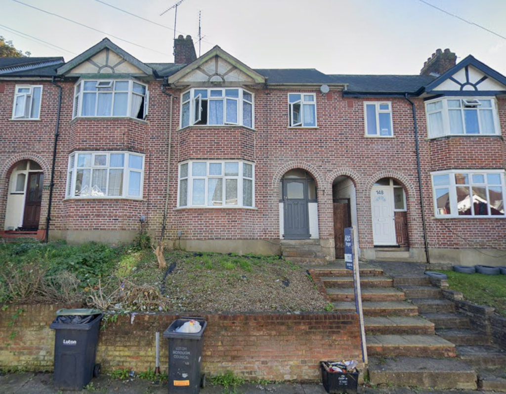 3 bed Mid Terraced House for rent in Luton. From Promptmove - Luton