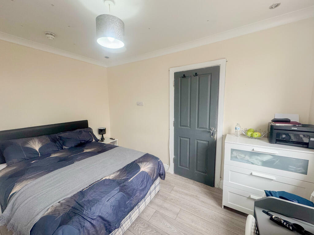 0 bed House Share for rent in Mangrove Green. From Promptmove - Luton