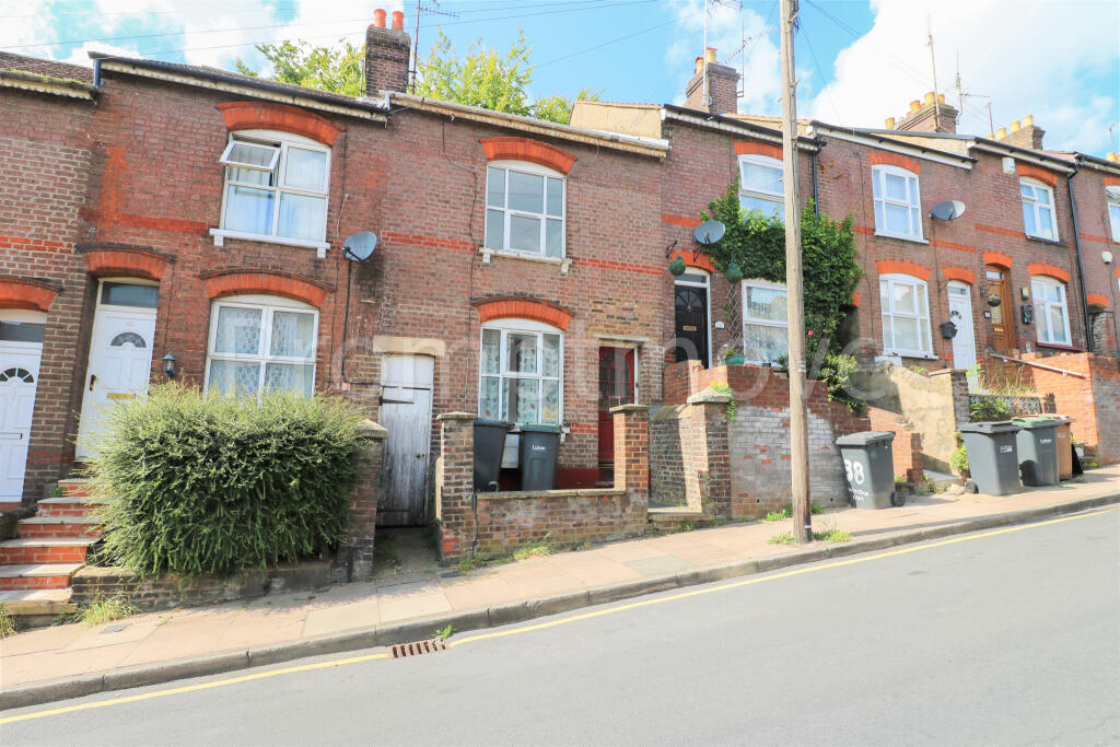 3 bed Mid Terraced House for rent in Luton. From Promptmove - Luton