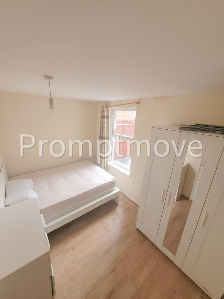 4 bed House Share for rent in Luton. From Promptmove - Luton