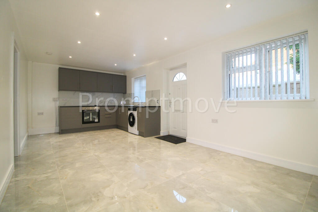 1 bed 1st Floor Flat for rent in Chalton. From Promptmove - Luton