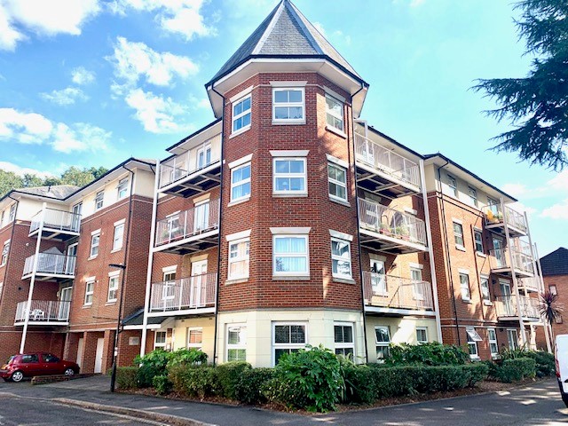 2 bed Apartment for rent in Southampton. From Pearsons estate Agents - Southampton