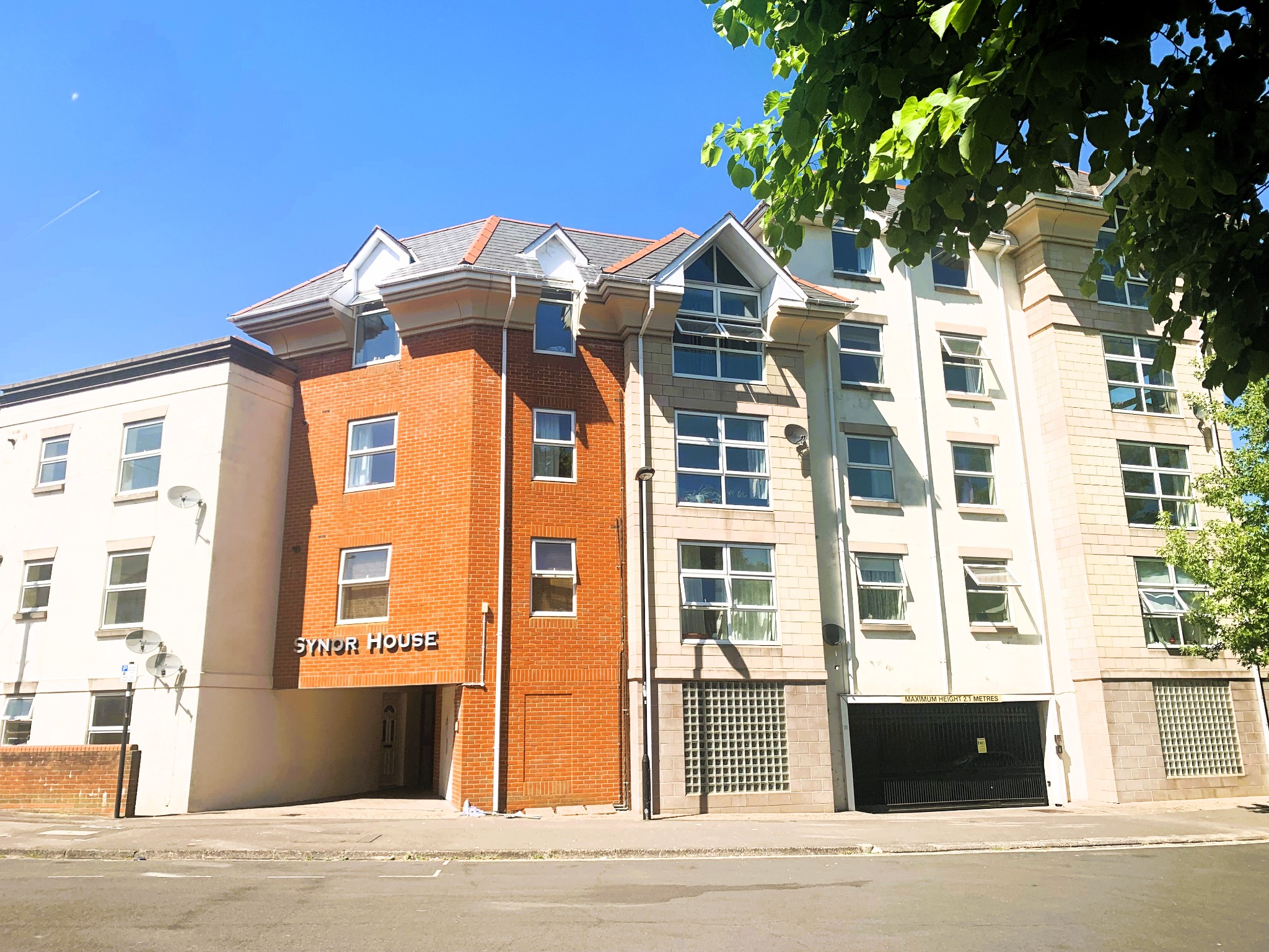 2 bed Apartment for rent in Southampton. From Pearsons estate Agents - Southampton