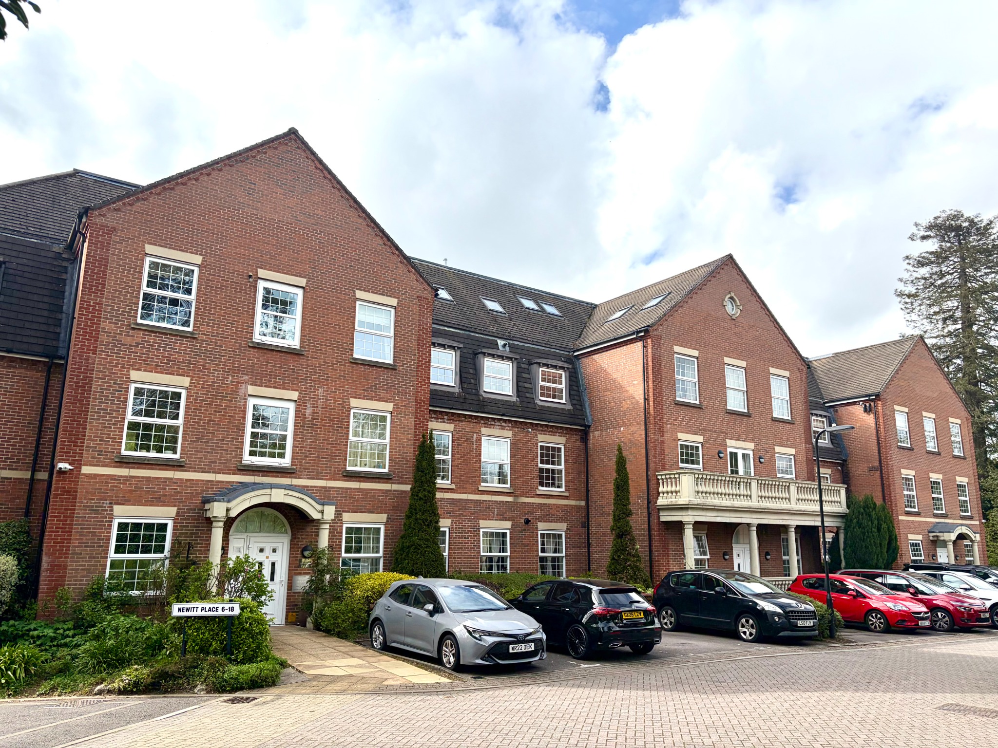 2 bed Apartment for rent in Rownhams. From Pearsons estate Agents - Southampton