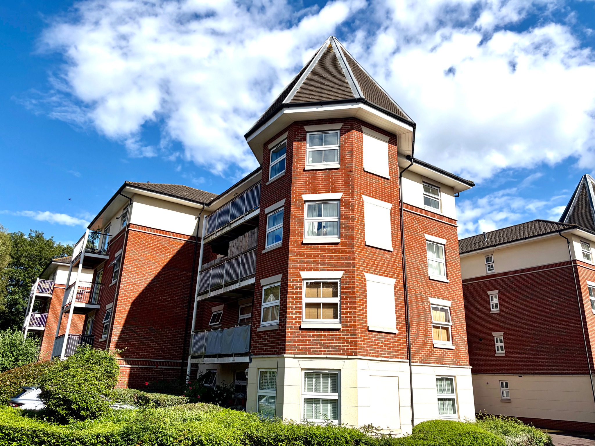 2 bed Apartment for rent in Southampton. From Pearsons estate Agents - Southampton