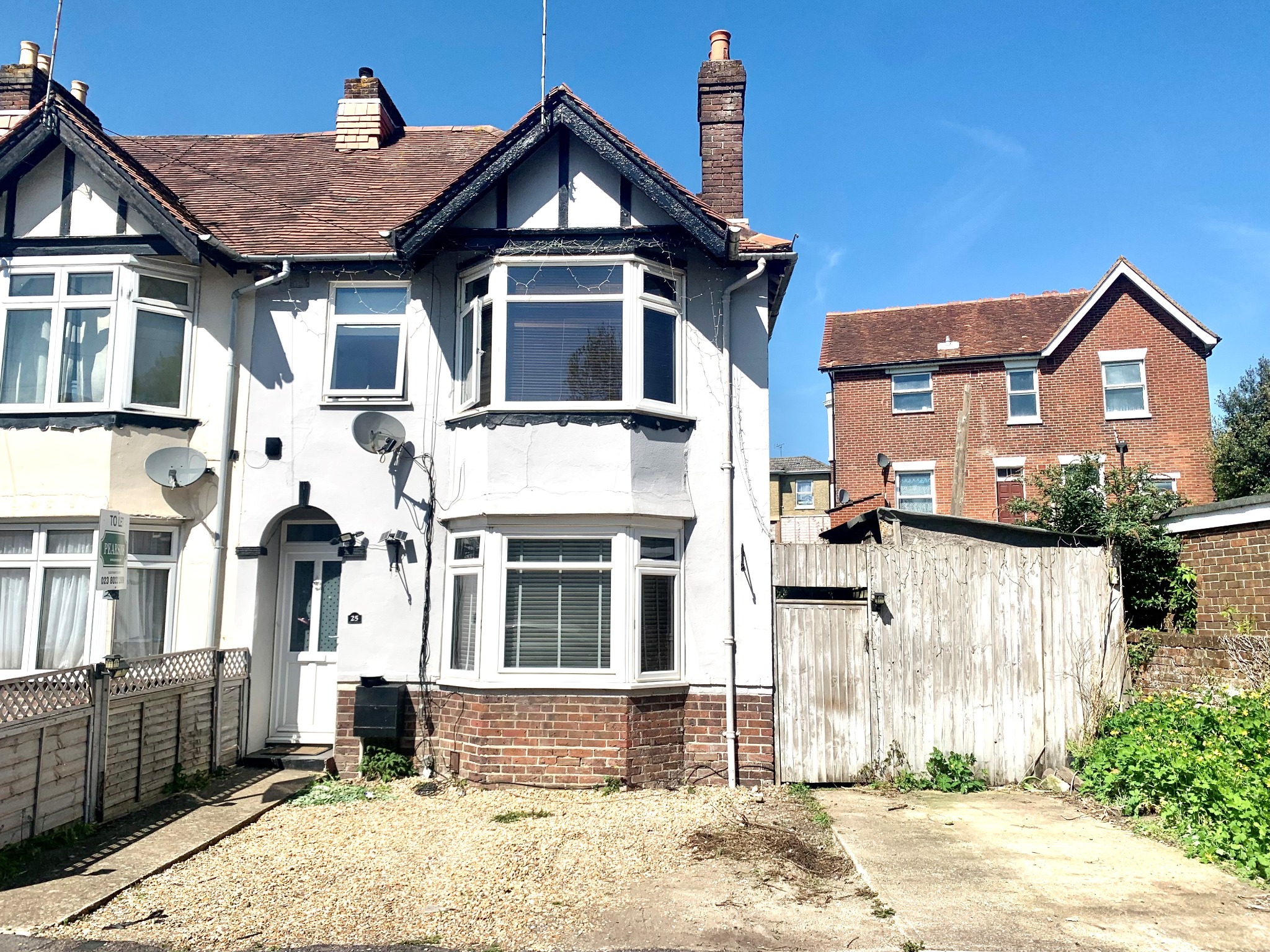 3 bed End of Terrace for rent in Southampton. From Pearsons estate Agents - Southampton 3 bed End of Terrace for rent in Southampton. From Pearsons estate Agents - Southampton