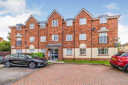 2 bed Apartment for rent in Southampton. From Pearsons estate Agents - Southampton