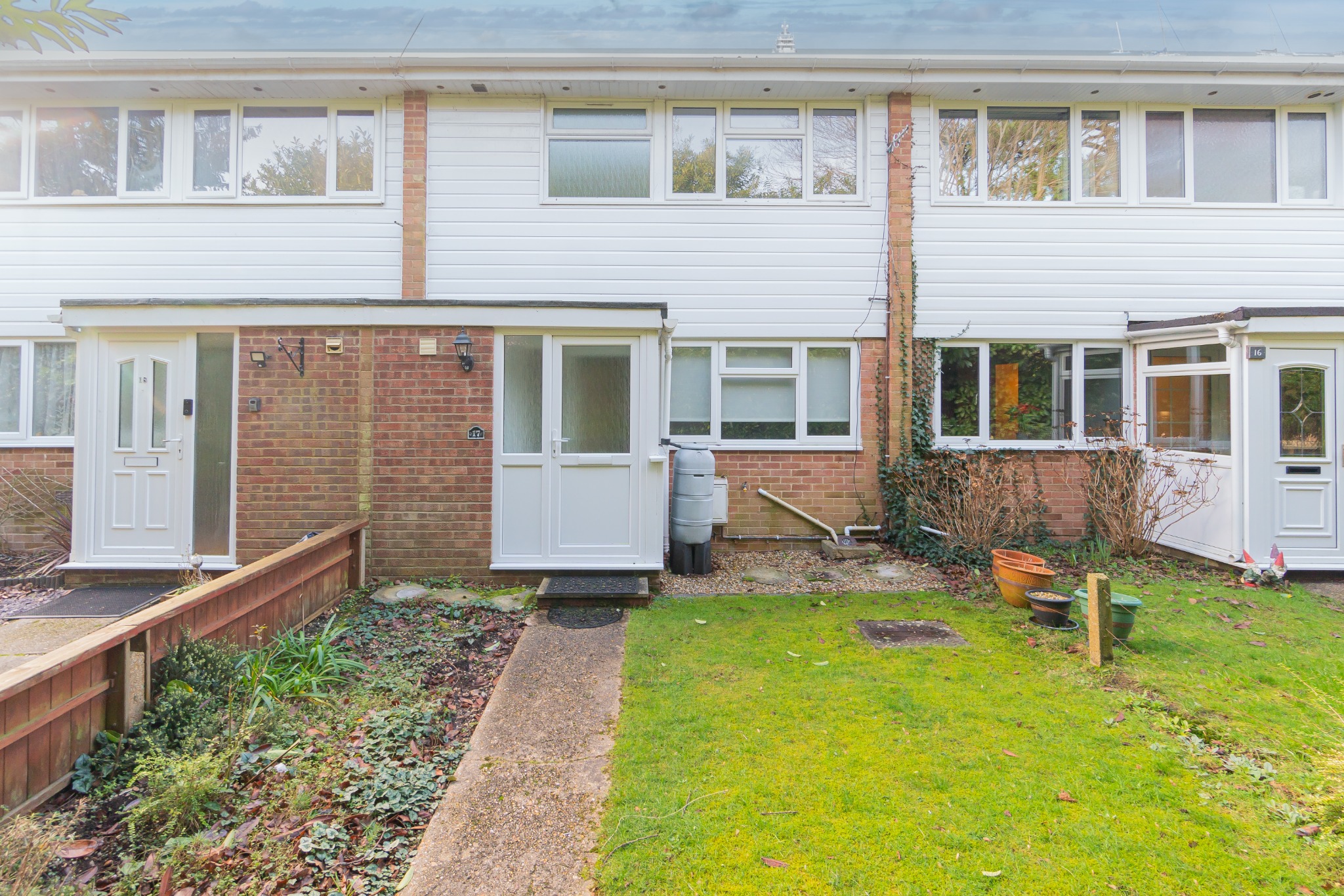 3 bed Mid Terraced House for rent in Southampton. From Pearsons Estate Agents - Hythe 3 bed Mid Terraced House for rent in Southampton. From Pearsons Estate Agents - Hythe