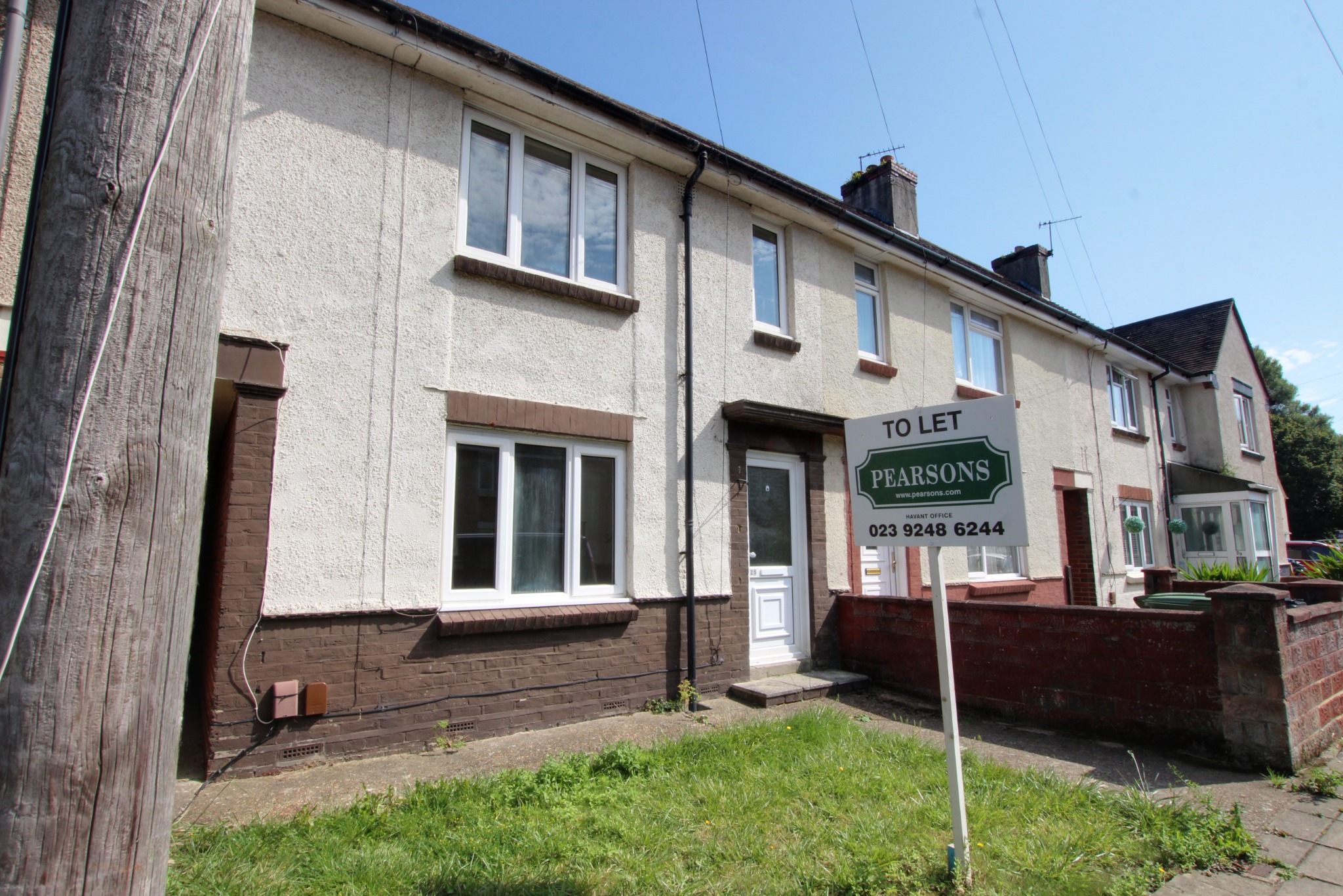 3 bed Mid Terraced House for rent in Portsmouth. From Pearsons Estate Agents - Havant