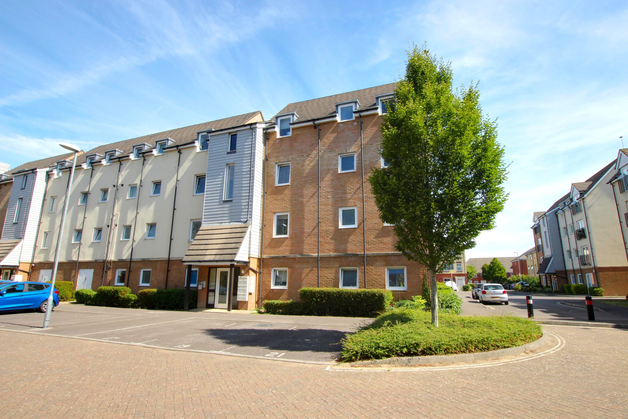 2 bed Apartment for rent in Portsmouth. From Pearsons Estate Agents - Havant