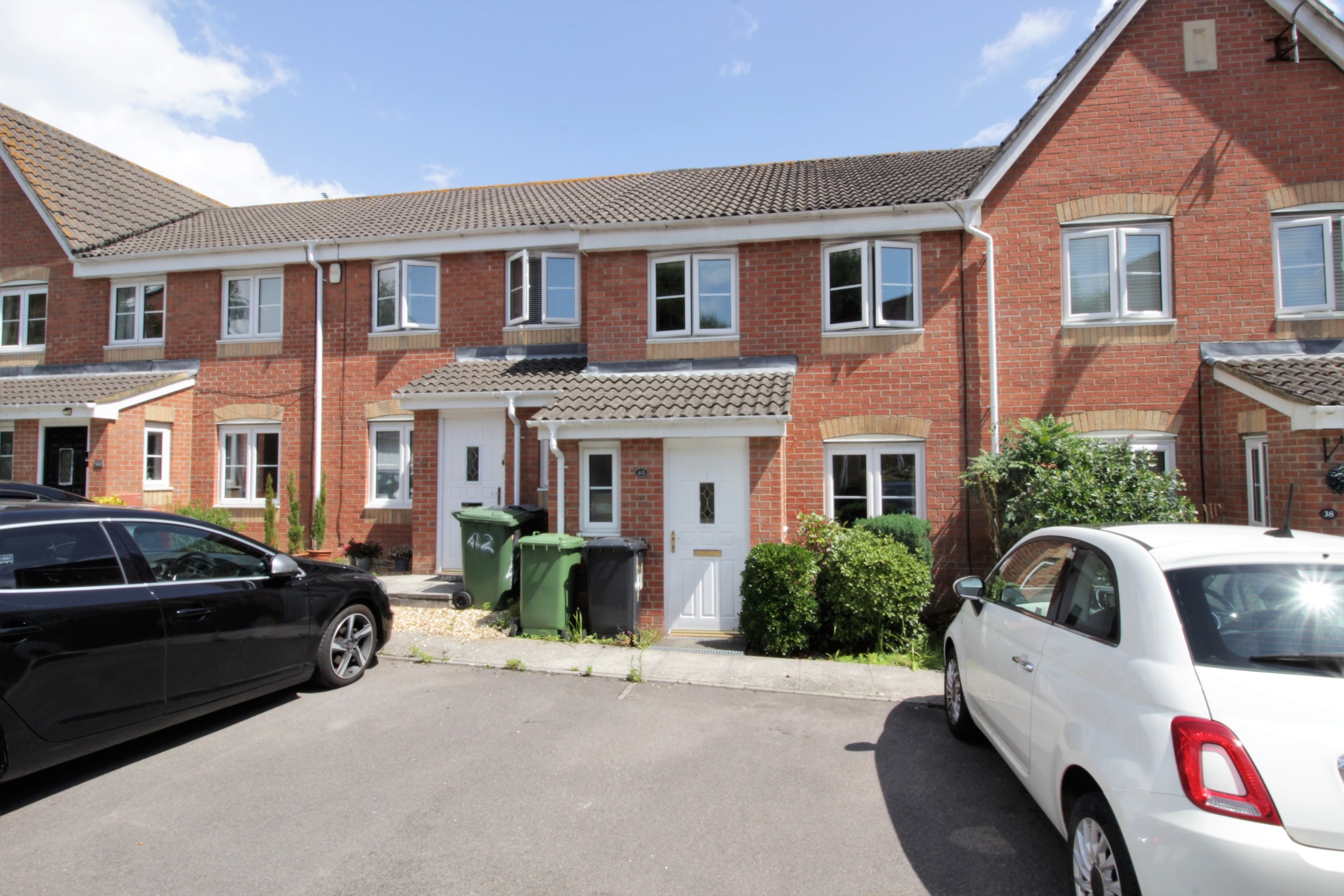 3 bed Mid Terraced House for rent in Waterlooville. From Pearsons Estate Agents - Waterlooville