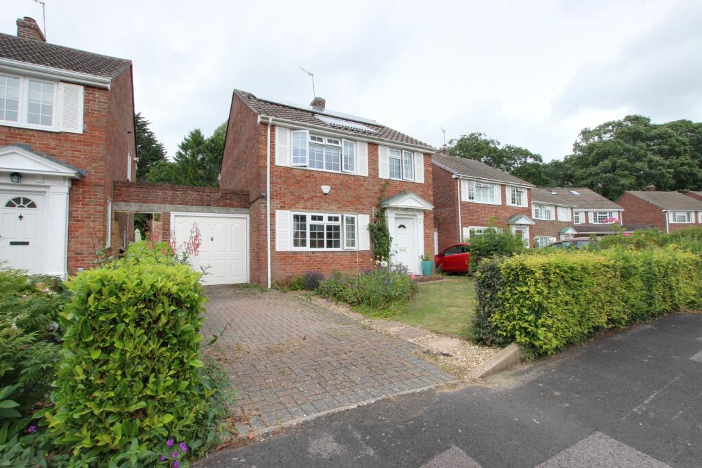 3 bed Detached for rent in Furzeley Corner. From Pearsons - Waterlooville