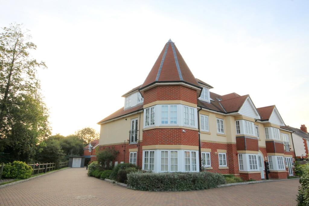 2 bed House (unspecified) for rent in Furzeley Corner. From Pearsons - Waterlooville