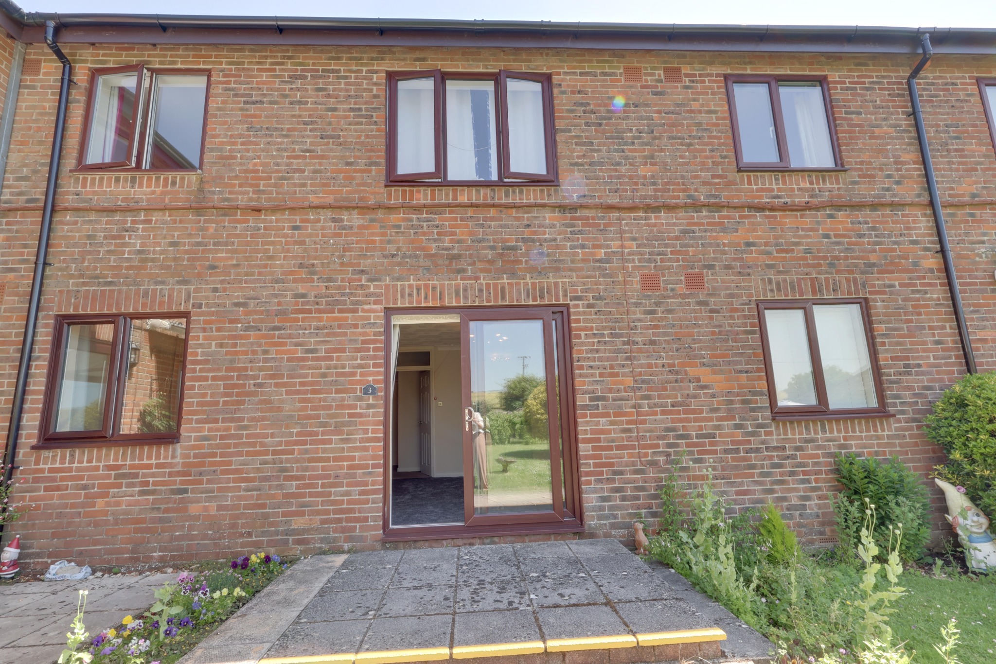 1 bed Reteirment property for rent in Waterlooville. From Pearsons - Waterlooville