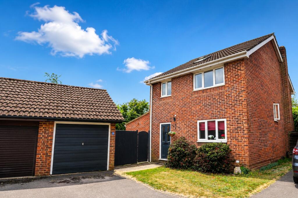 5 bed Detached for rent in Catherington. From Pearsons - Waterlooville 5 bed Detached for rent in Catherington. From Pearsons - Waterlooville