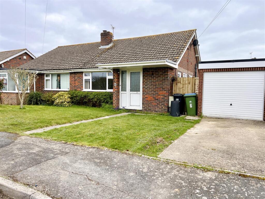 2 bed Bungalow for rent in Pagham. From Parsons Son & Basley - Bognor Regis