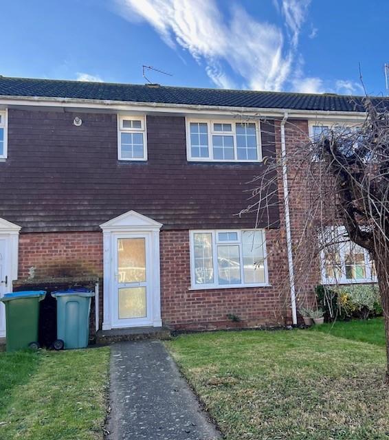 2 bed Mid Terraced House for rent in Flansham. From Parsons Son & Basley - Bognor Regis