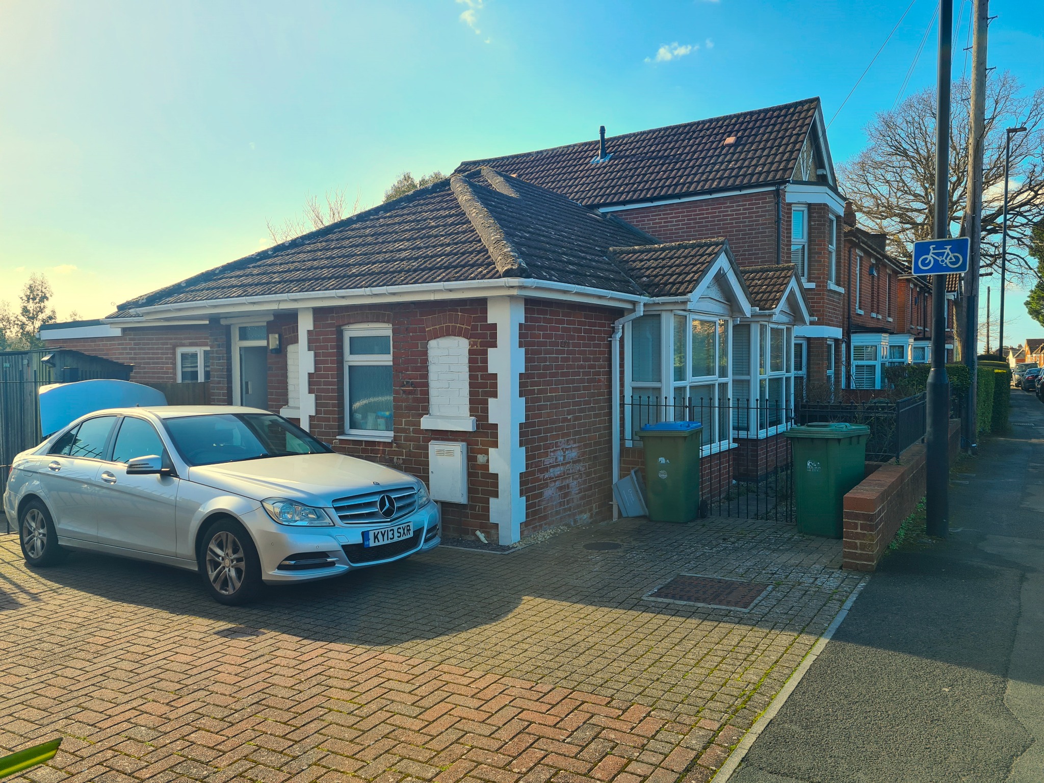 3 bed Semi-detached bungalow for rent in Southampton. From Field Palmer Property Managment