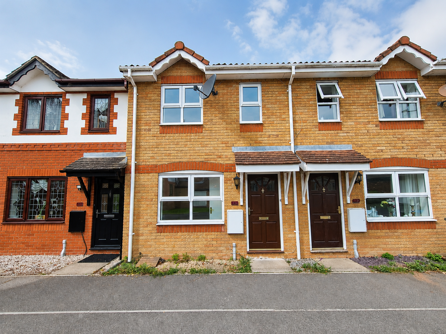2 bed Mid Terraced House for rent in Netley. From Field Palmer - Southampton 2 bed Mid Terraced House for rent in Netley. From Field Palmer - Southampton