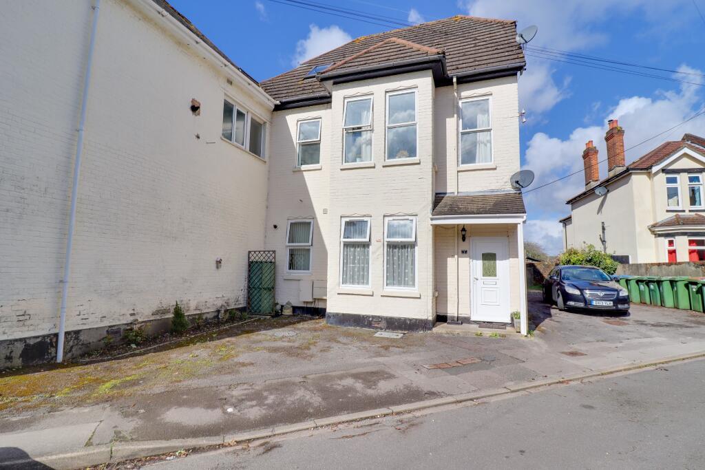 1 bed House (unspecified) for rent in Southampton. From Field Palmer - Southampton