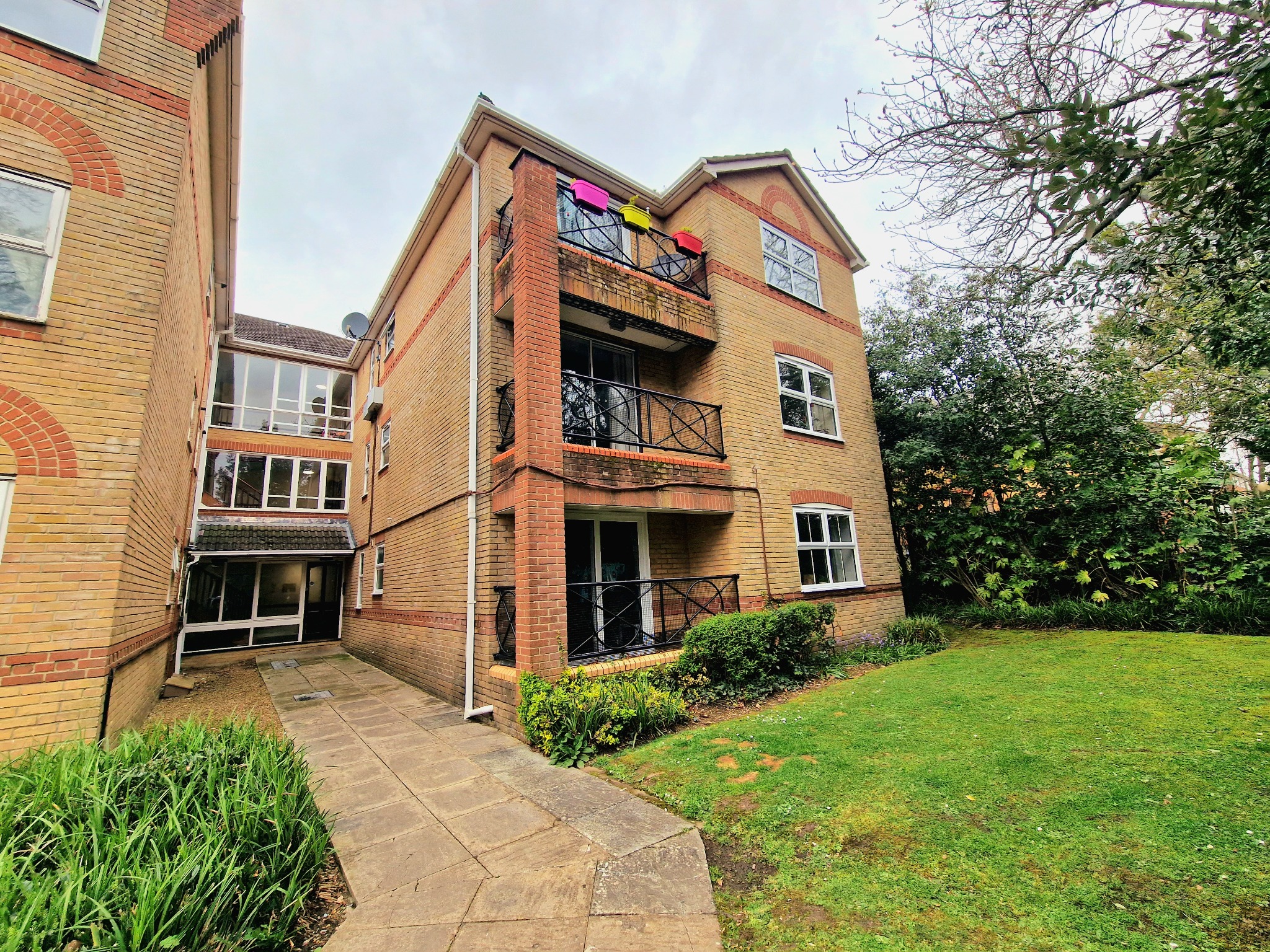 2 bed 1st Floor Flat for rent in Southampton. From Field Palmer - Southampton 2 bed 1st Floor Flat for rent in Southampton. From Field Palmer - Southampton