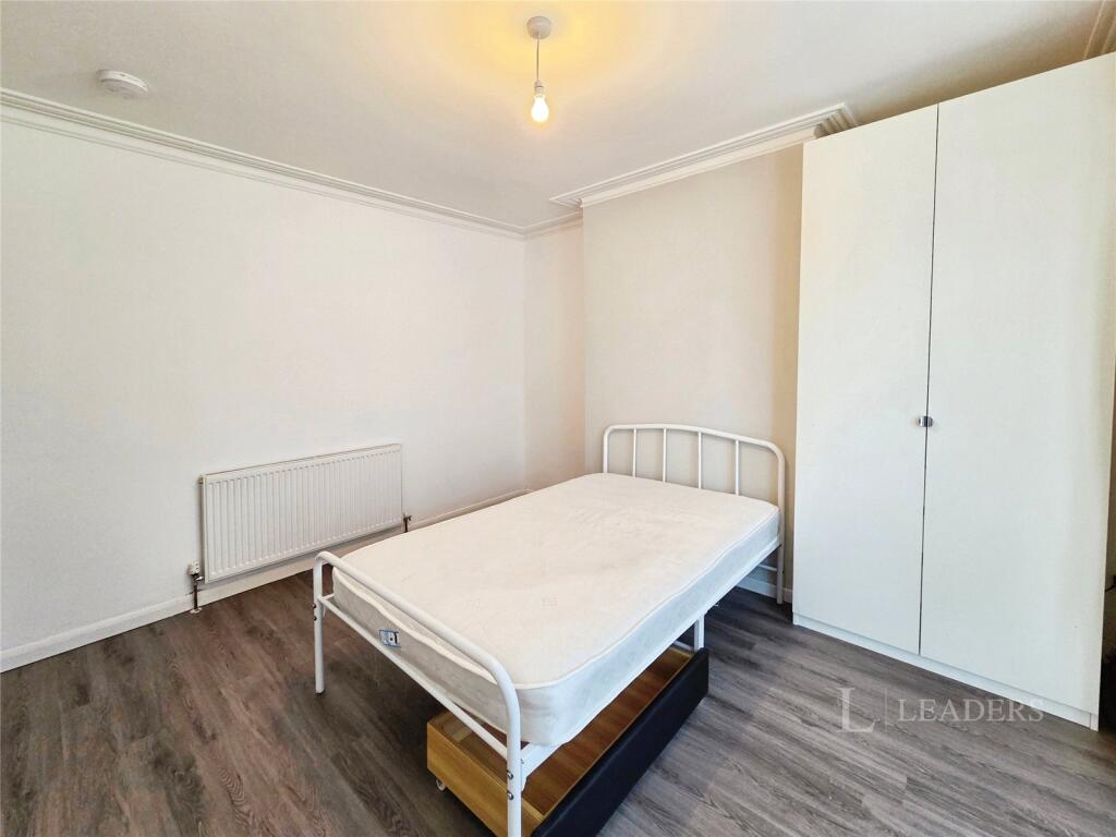 4 bed House Share for rent in Eastleigh. From Leaders - Eastleigh