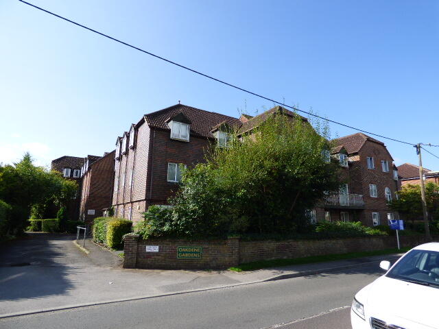 1 bed 1st Floor Flat for rent in Horton Heath. From Leaders - Eastleigh