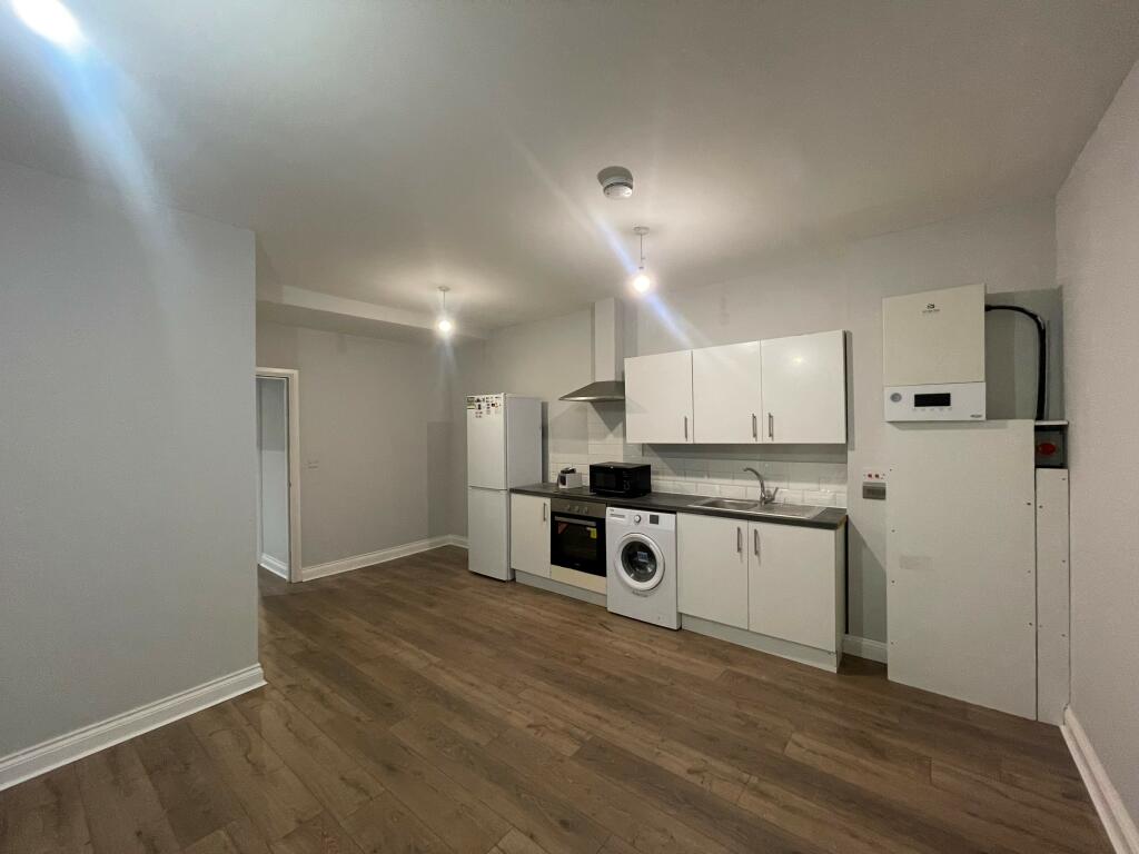 3 bed Flat for rent in Southampton. From Leaders - Southampton