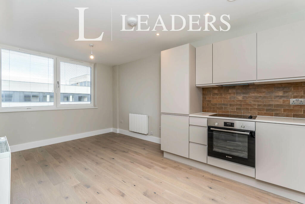 1 bed Apartment for rent in . From Leaders - Southampton