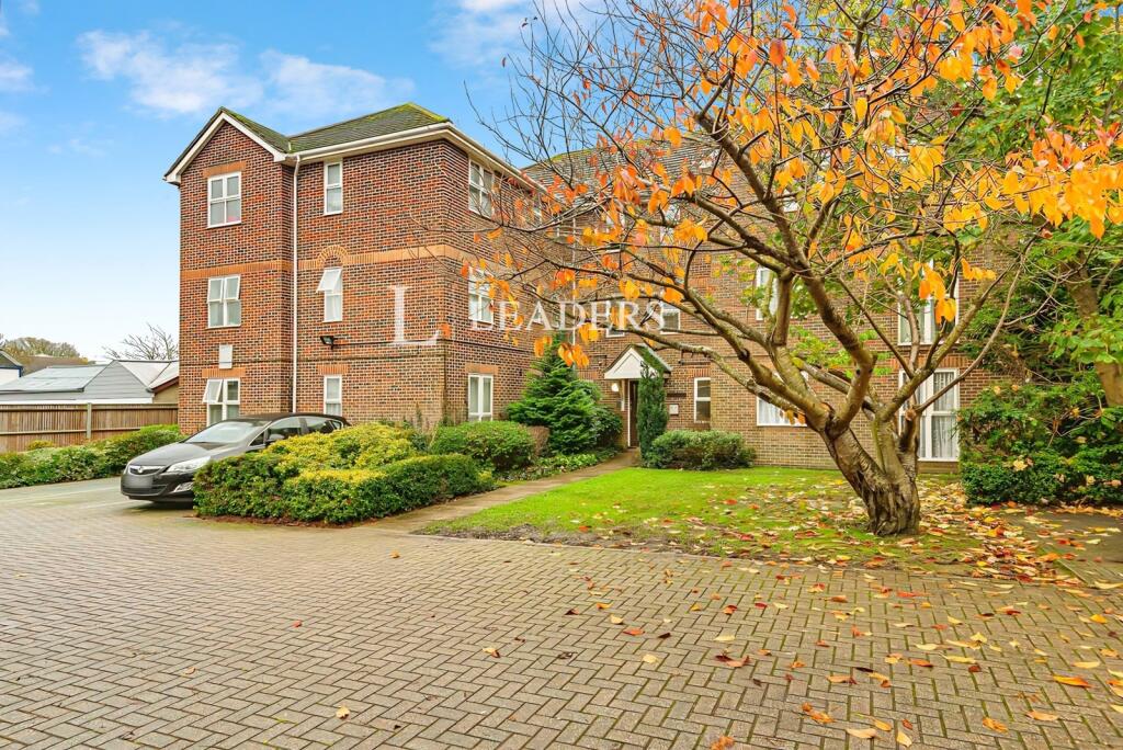 1 bed 1st Floor Flat for rent in Southampton. From Leaders Sales - Southampton