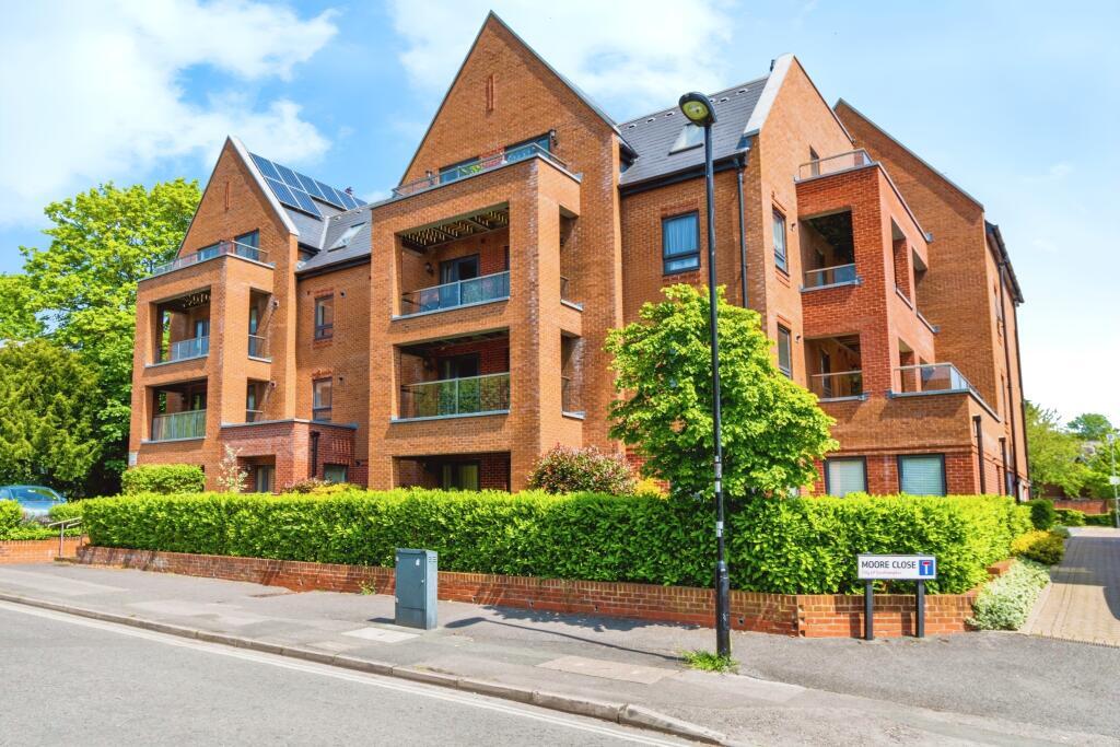2 bed 1st Floor Flat for rent in Southampton. From Leaders Sales - Southampton
