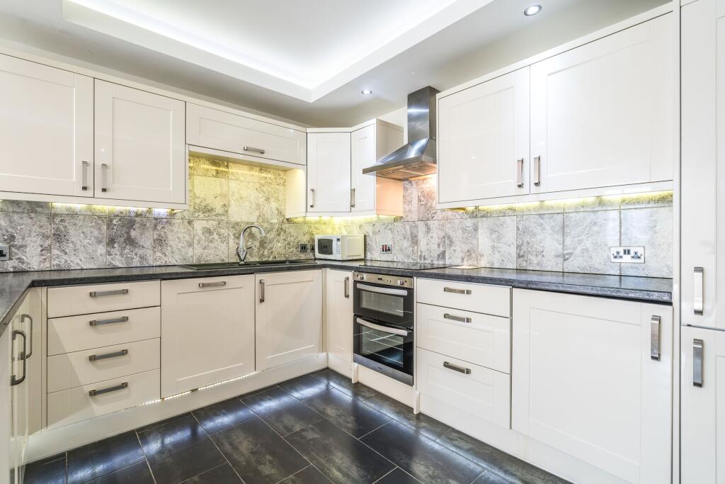 1 bed 1st Floor Flat for rent in Southampton. From Leaders Sales - Southampton 1 bed 1st Floor Flat for rent in Southampton. From Leaders Sales - Southampton