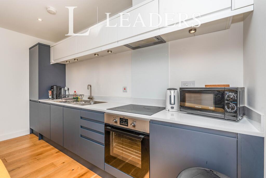 1 bed 1st Floor Flat for rent in Southampton. From Leaders Sales - Southampton