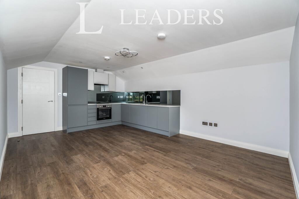 2 bed Bungalow for rent in Woodlands. From Leaders Sales - Southampton
