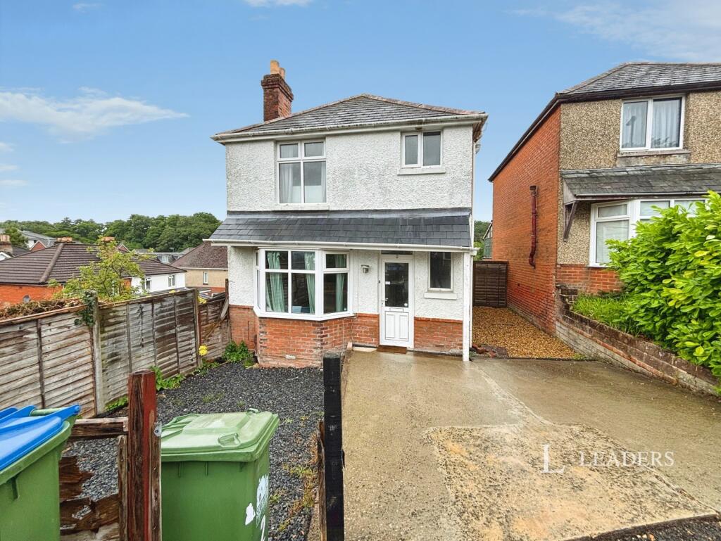 3 bed Detached for rent in Rownhams. From Leaders Sales - Southampton 3 bed Detached for rent in Rownhams. From Leaders Sales - Southampton
