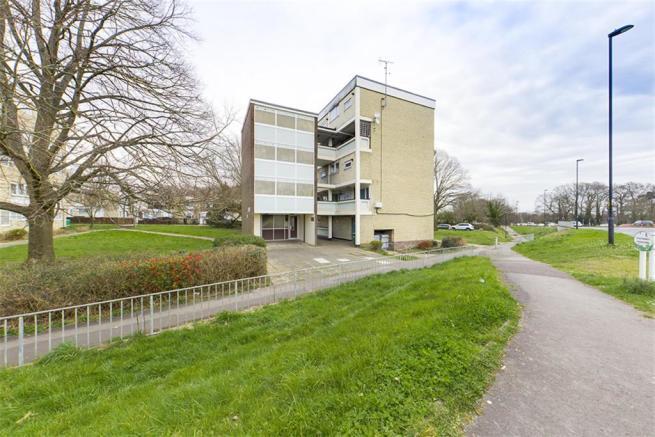 2 bed 1st Floor Flat for rent in Southampton. From Leaders Sales - Southampton