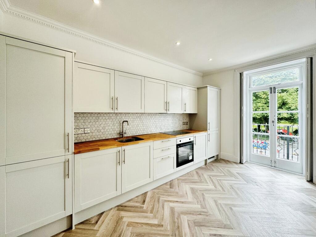 1 bed 1st Floor Flat for rent in Southampton. From Leaders Sales - Southampton