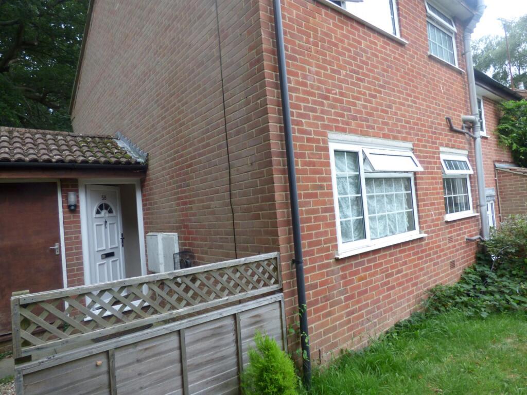 1 bed Mid Terraced House for rent in Dibden Purlieu. From Leaders Sales - Southampton