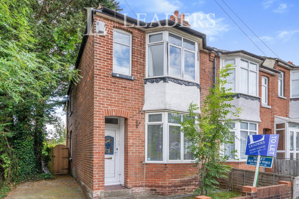 4 bed Detached for rent in Southampton. From Leaders Sales - Southampton