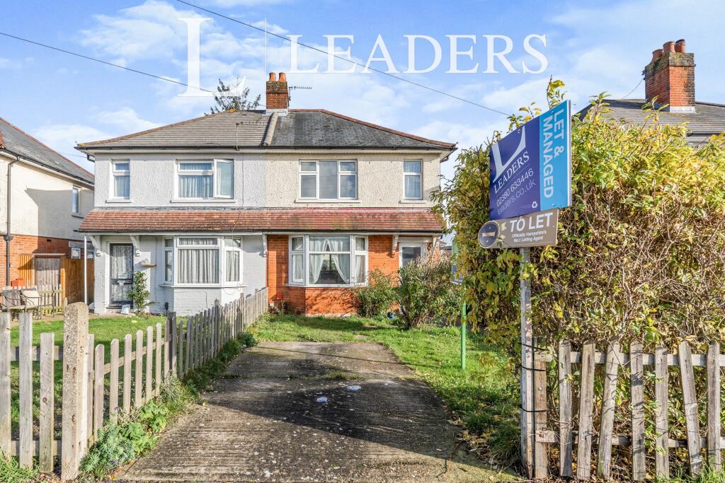 3 bed 1st Floor Flat for rent in Rownhams. From Leaders Sales - Southampton 3 bed 1st Floor Flat for rent in Rownhams. From Leaders Sales - Southampton